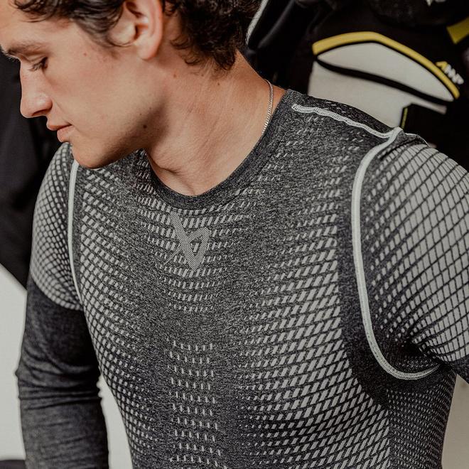 bauer-elite-seamless-baselayer-top-senior-eishockey-unterziehoberteil image 2
