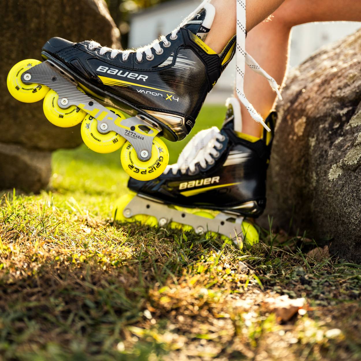 bauer-vapor-x4-roller-hockey-skate-intermediate-rollhockey-skates image 6