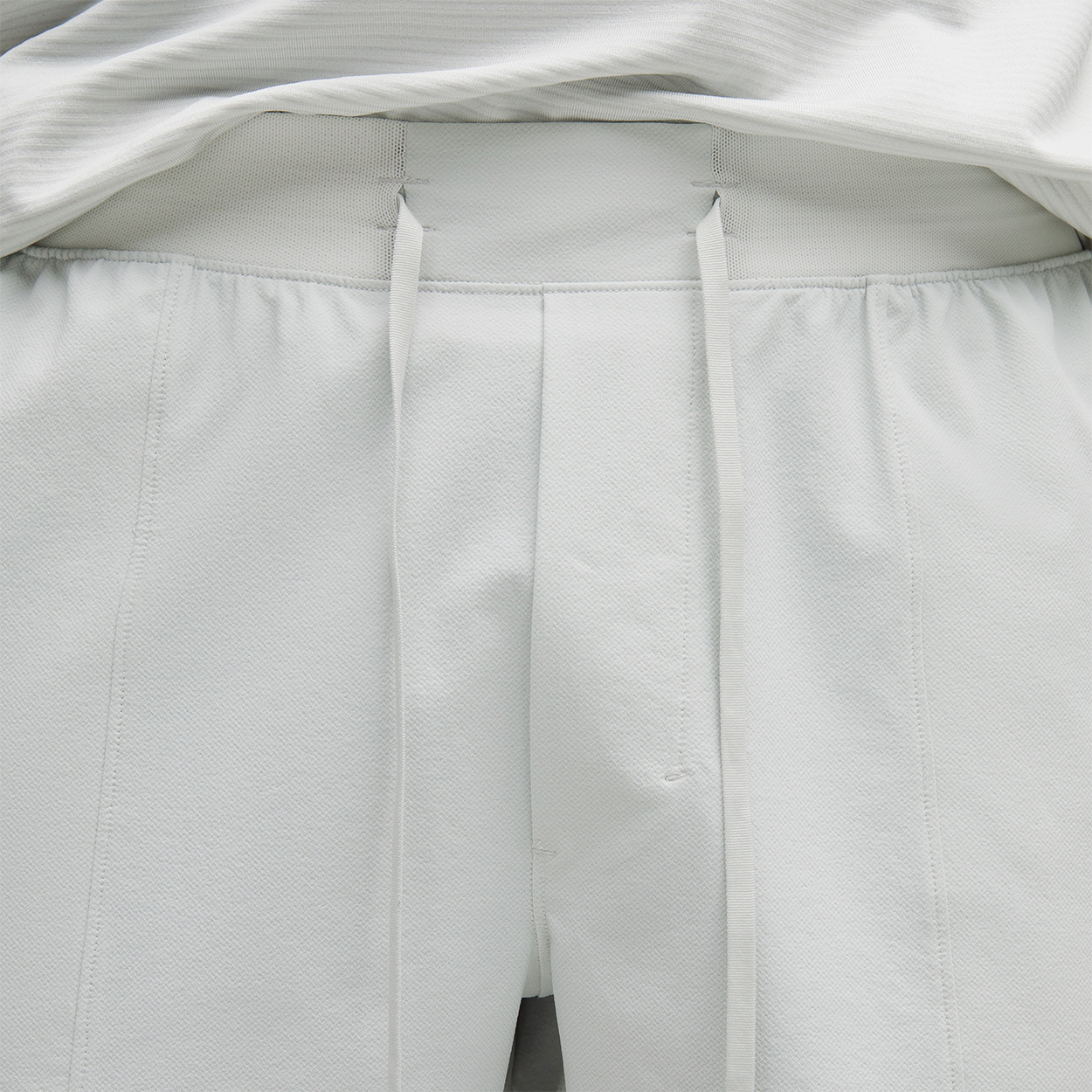 bauer-x-lululemon-license-to-train-short-7-herren image 6