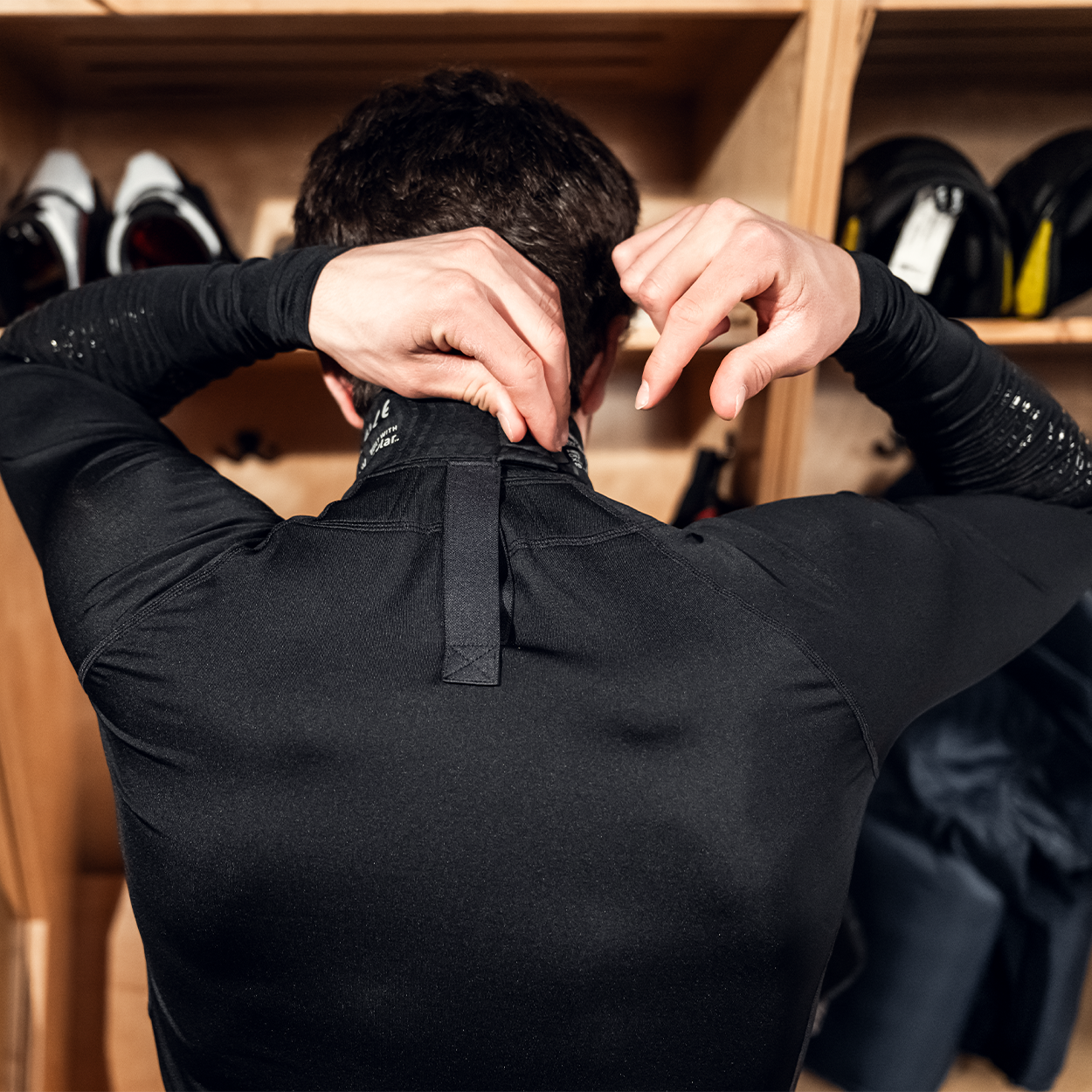 bauer-ls-schnittschutz-baselayer-mit-halsschutz-senior image 3