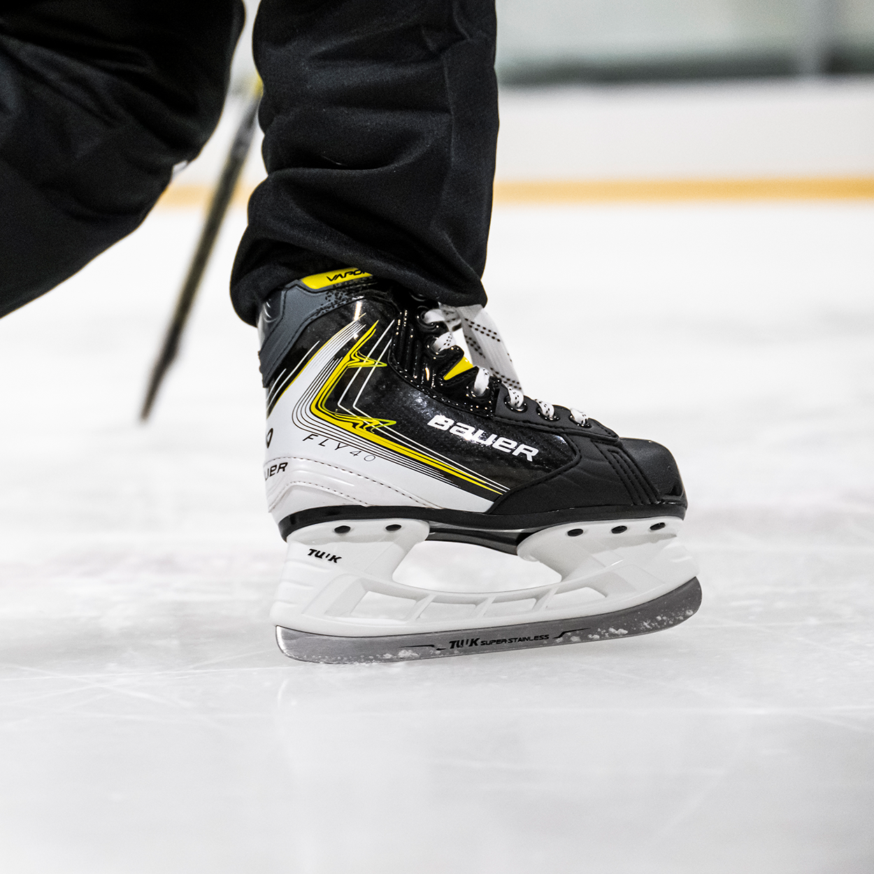 bauer-vapor-fly40-eishockey-schlittschuhe-youth image 5