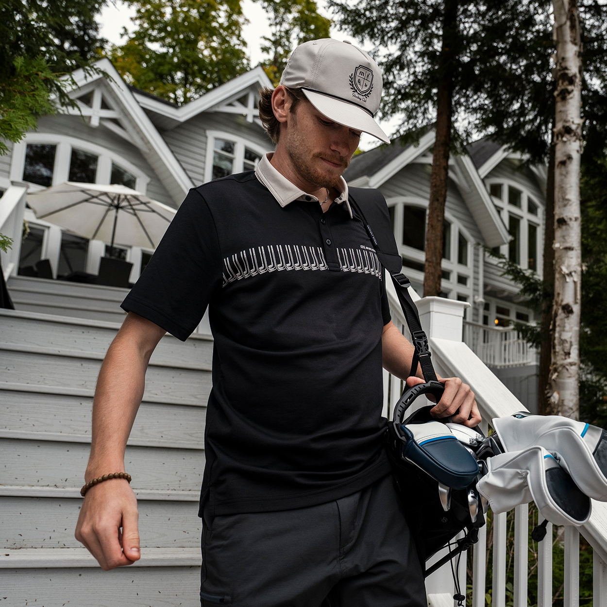 bauer-x-travismathew-stick-side-polo-herren-golf-hockey image 4
