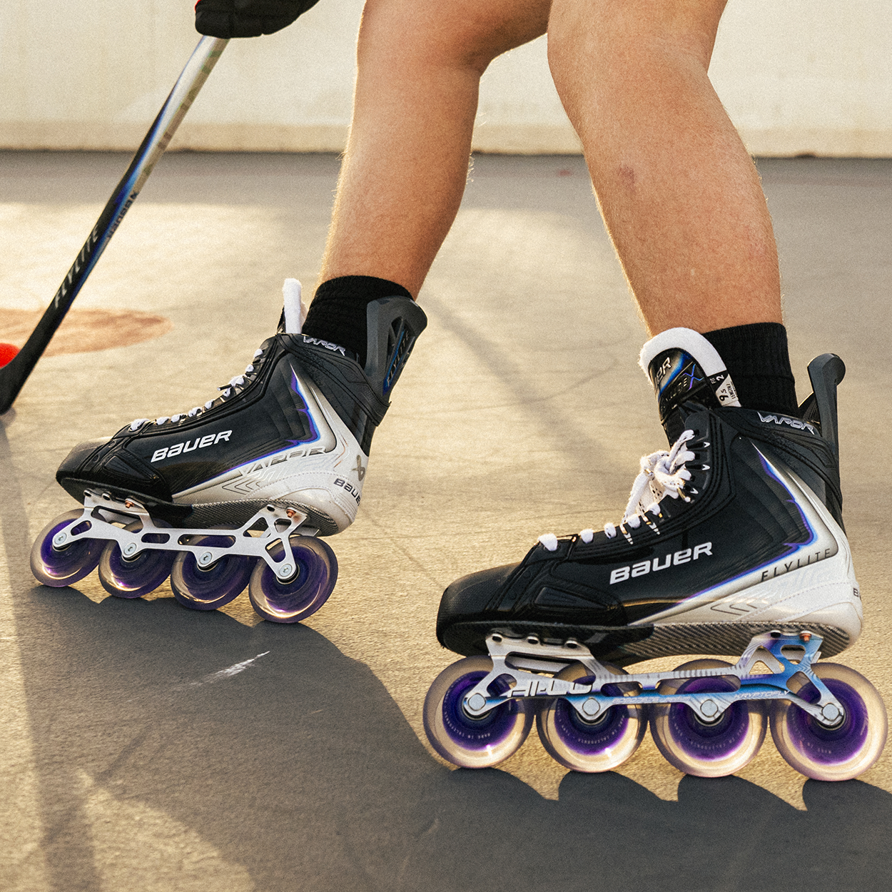 bauer-vapor-flylite-roller-skate-intermediate-inline-hockey-skates image 8