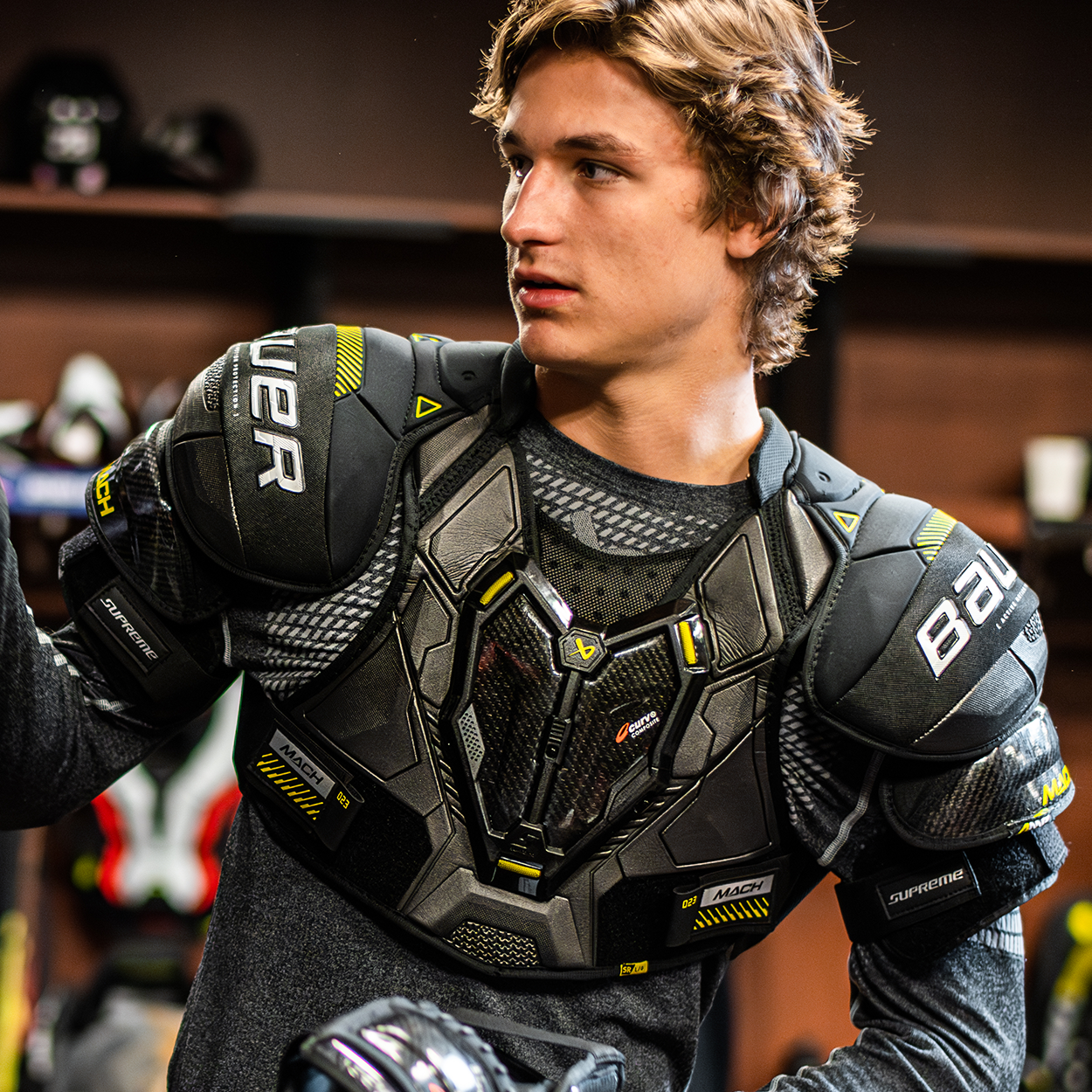 bauer-supreme-mach-schulterschutz-senior image 2