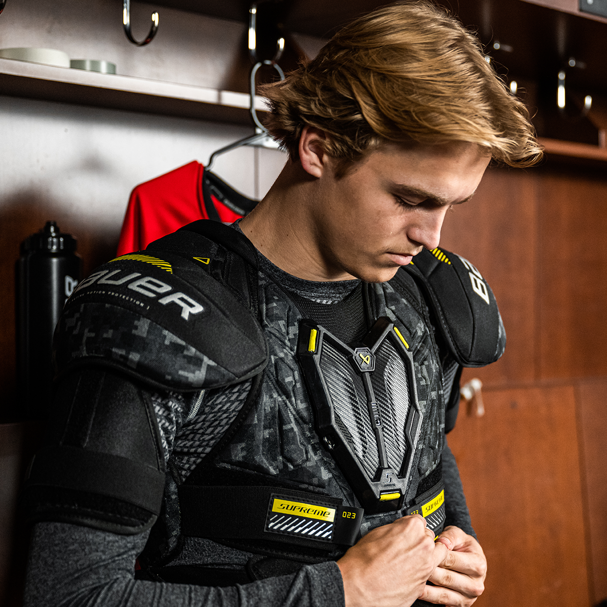 bauer-supreme-m3-schulterprotektor-senior image 2