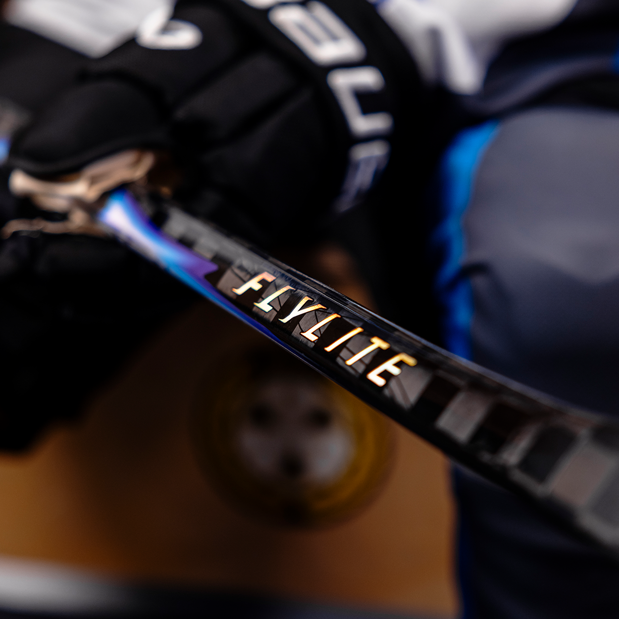 bauer-vapor-flylite-grip-stick-intermediate-eishockeyschl-ger image 4