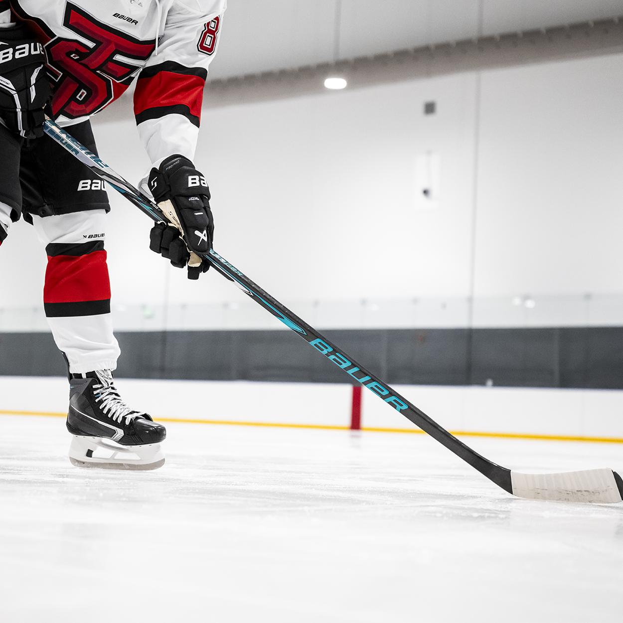 bauer-supreme-f50-pro-grip-stick-intermediate-eishockeyschl-ger image 2