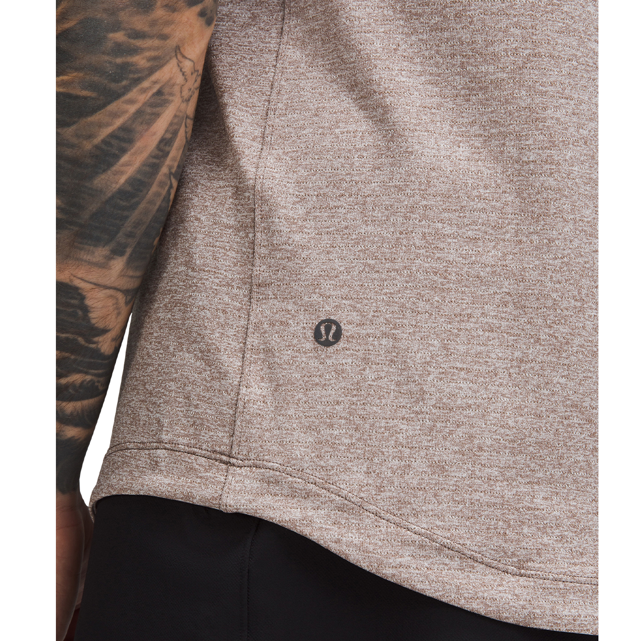 bauer-x-lululemon-license-to-train-kurzarm-trainingsshirt image 3