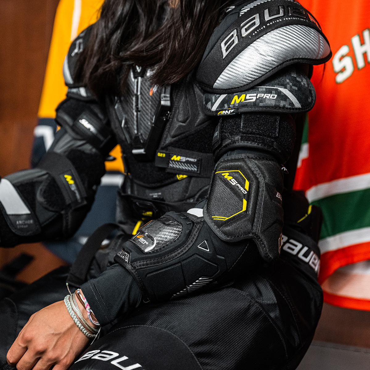 bauer-supreme-m5pro-ellbogenschutz-junior-eishockey-ellenbogen image 2