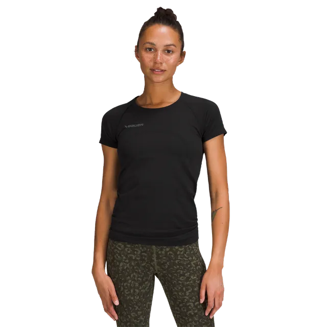 bauer-x-lululemon-swiftly-tech-t-shirt-damen image 1