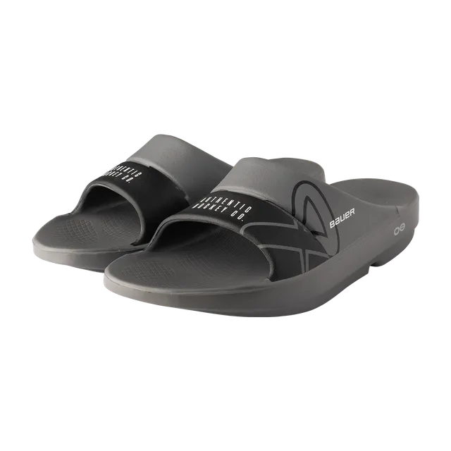 bauer-oofos-sport-slide-junior-grau-recovery-badeschlappen image 1